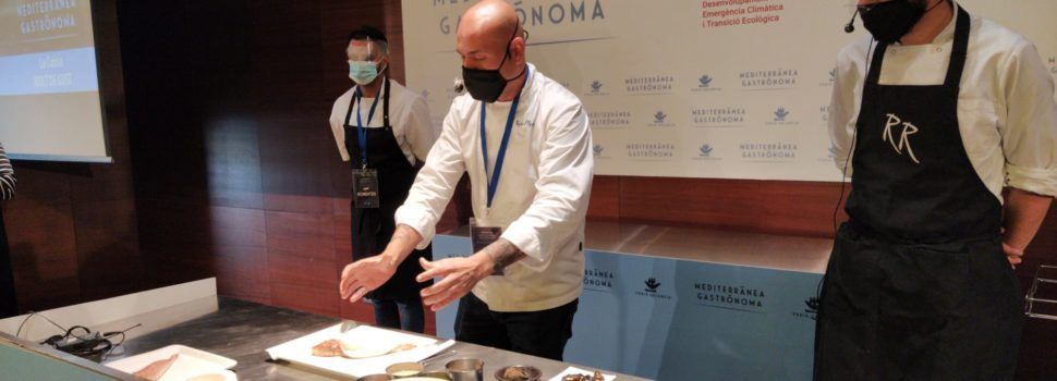 El xef Raúl Resino posa en valor el peix de Benicarló, Vinaròs i Peníscola en Gastrónoma