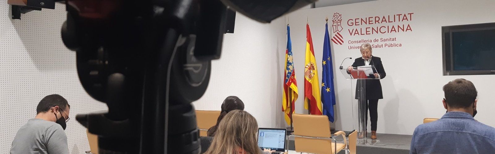 El 92% de los brotes de origen social en la C.Valenciana procede de reuniones familiares o con amigos