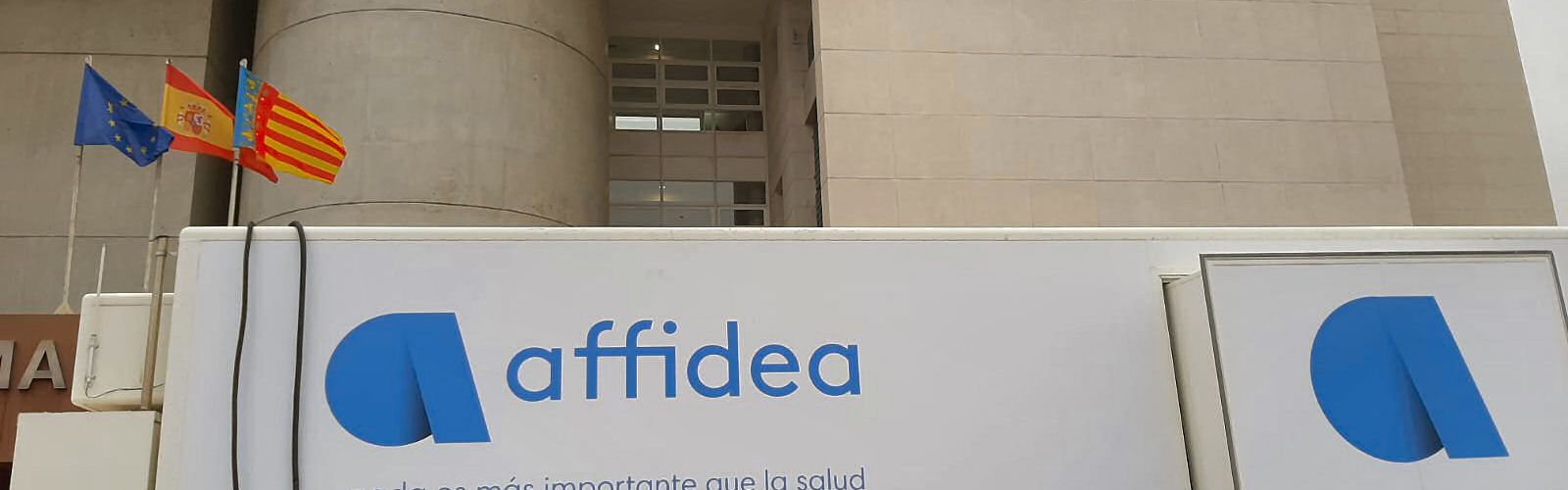 Unitat mòbil de TAC a l’Hospital de Vinaròs, mentre es munta el nou TAC