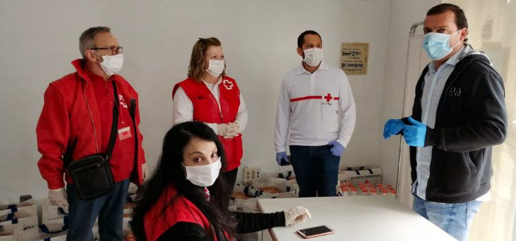 El Ayuntamiento de Peñíscola firma con Cruz Roja la Teleasistencia y renueva el convenio con la Fundación Isonomía