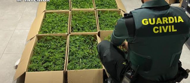 Dos detenidos en Vinaròs al intentar transportar droga en un vehículo