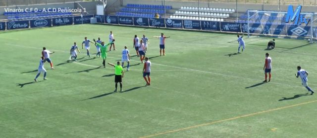 Insólito: El portero del Vinaròs CF marca un gol y un instante después, el ACD Peñíscola le “devuelve” el gol