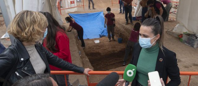 La diputada de Memòria Històrica, Tania Baños, qualifica “d’històric” el treball de recuperació de la dignitat de 36 persones víctimes del franquisme, una de Vinaròs