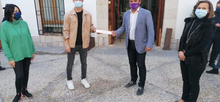 Iván Esbrí consigue el primer premio del concurso “Peñíscola por la igualdad”