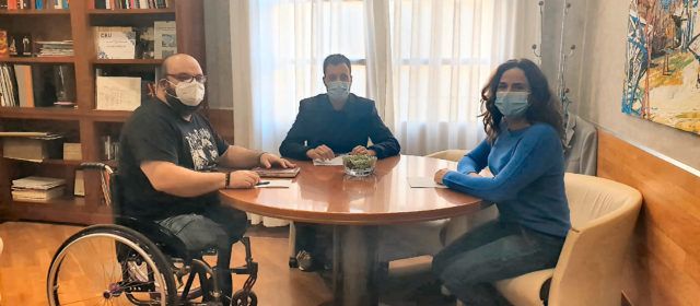 COCEMFE Maestrat solicita al Ayuntamiento de Vinaròs la modificación de la ordenanza de accesibilidad