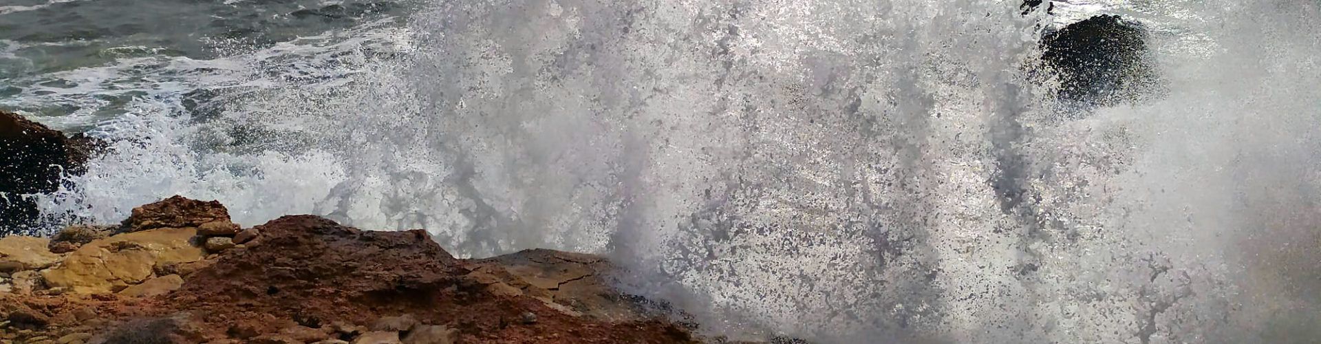 Vídeo i fotos: La “rissaga” del temporal a Vinaròs