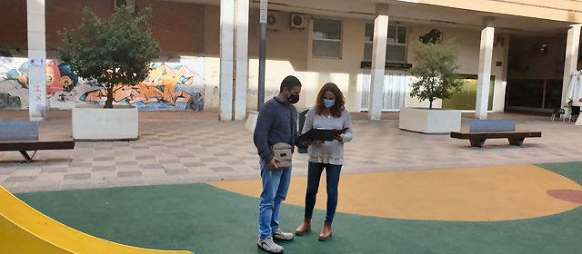 Obres i Serveis de Vinaròs adequa el mobiliari urbà de la ciutat