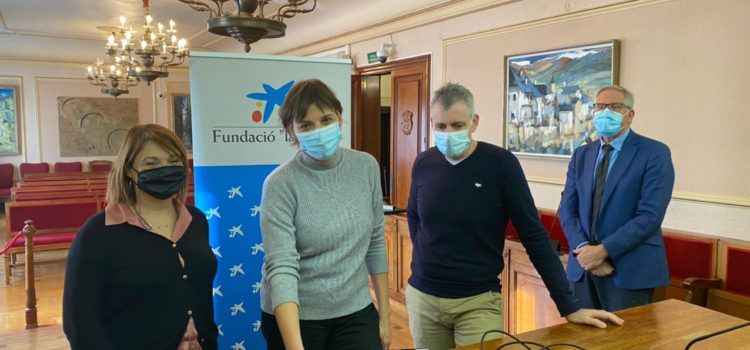 L’Obra Social la Caixa dona 5.000 euros al programa de salut bucodental de l’Ajuntament d’Amposta i Creu Roja