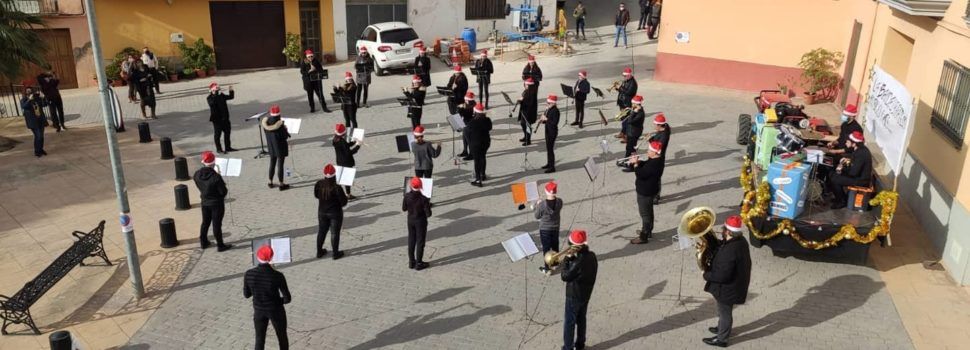 Concertet nadalenc de la banda de Canet pels carrers del poble