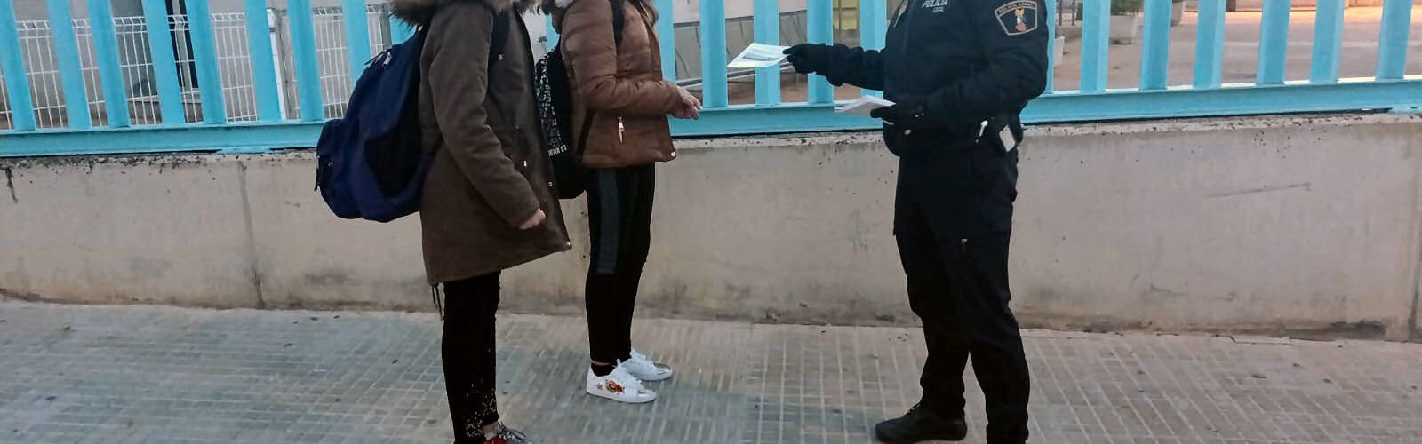 La Policia Local d’Alcalà-Alcossebre realitza una campanya informativa sobre l’ús dels vehicles de mobilitat personal