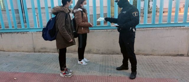 La Policia Local d’Alcalà-Alcossebre realitza una campanya informativa sobre l’ús dels vehicles de mobilitat personal