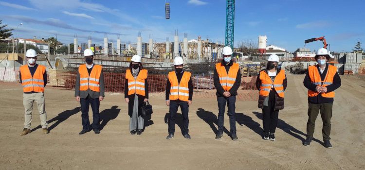 El conseller Marzà visita les obres del col·legi Jaume I de Vinaròs