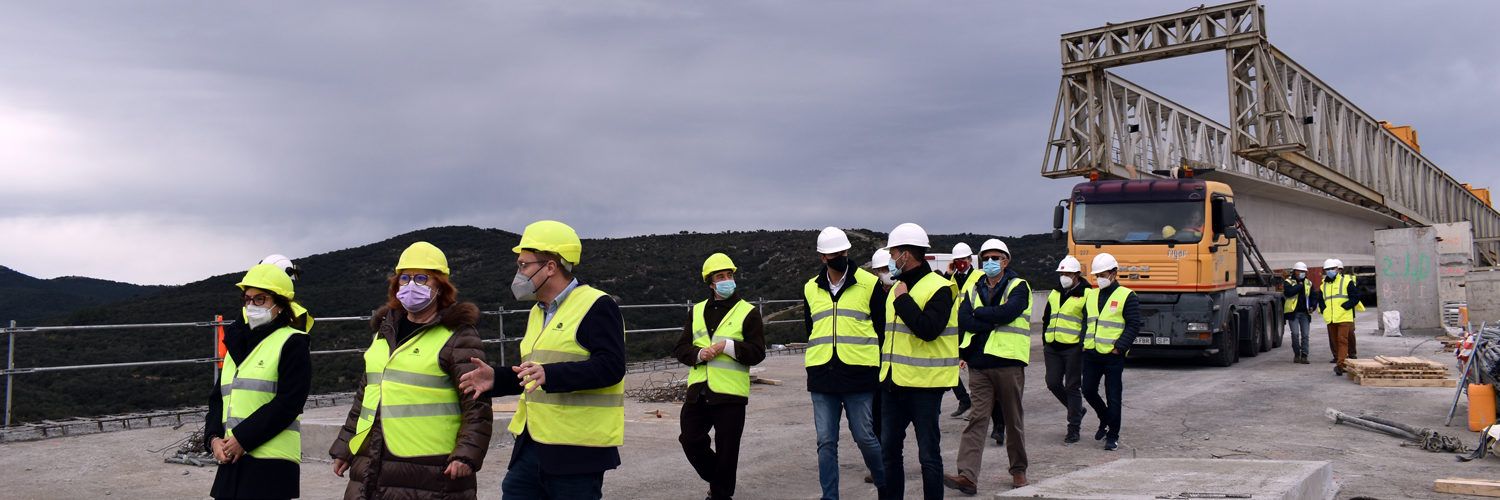 Delegada del govern i els alcaldes de Morella, Alcañiz i Vinaròs visiten les obres de la N-232