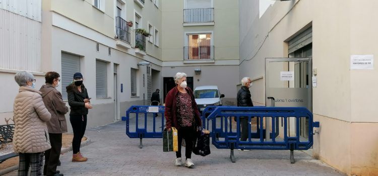 L’Ajuntament de Peníscola entrega 1500 cistelles de Nadal als més majors