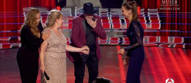 El vinarocense Fernando Demon brilla en la final de “La Voz Senior” ganada por Nadia