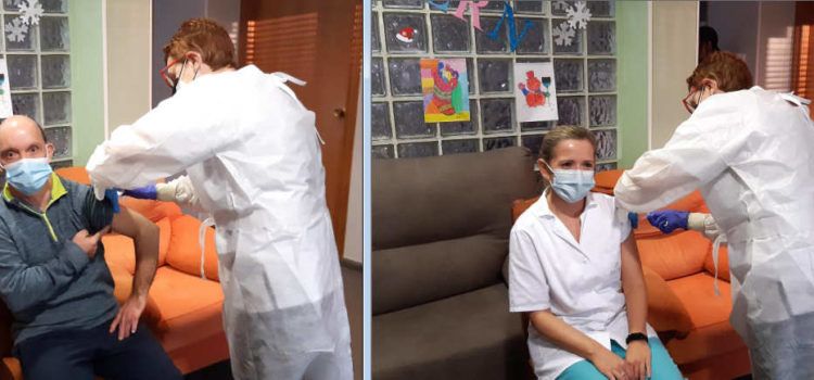 11 usuaris i els 9 treballadors de la Residència S. Francesc de Benicarló reben les primeres vacunes al Maestrat
