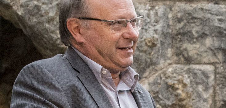 El professor de Rossell Miquel Àngel Pradilla parla sobre la situació sociolinigüística del català a la Universitat de Nova York