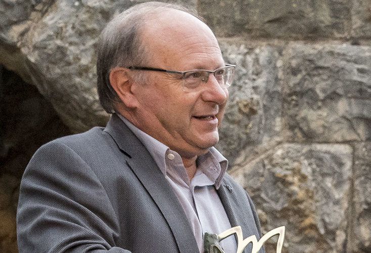 El professor de Rossell Miquel Àngel Pradilla parla sobre la situació sociolinigüística del català a la Universitat de Nova York