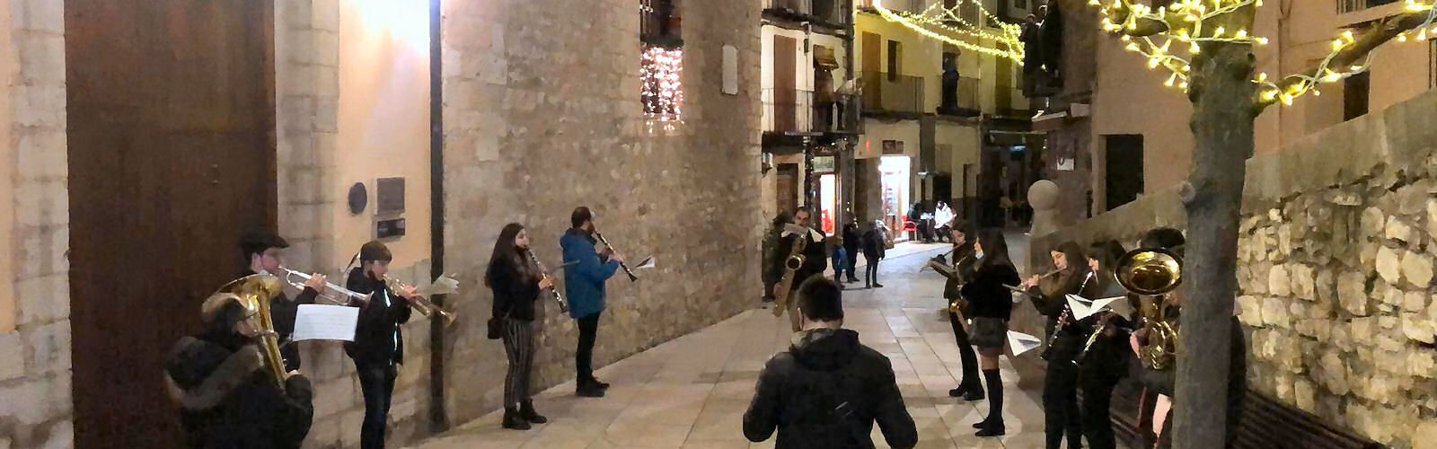 Vídeos: la vuelta de los villancicos por las calles de Morella