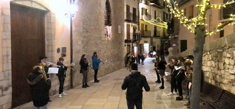 Vídeos: la vuelta de los villancicos por las calles de Morella
