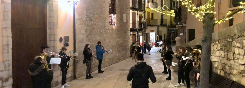 Vídeos: la vuelta de los villancicos por las calles de Morella