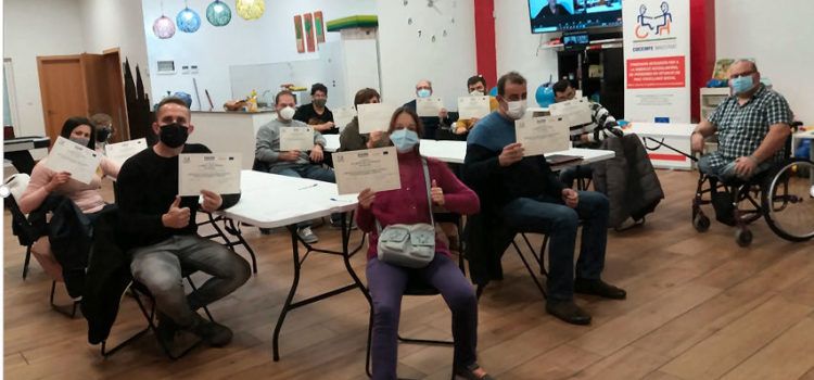 Activitat formativa “neteja amb desinfecció” a Cocemfe Maestrat