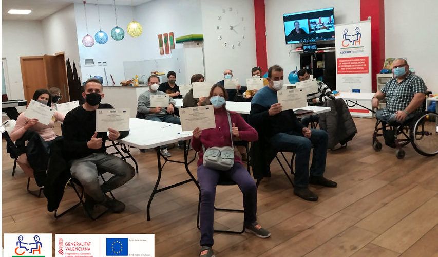 Activitat formativa “neteja amb desinfecció” a Cocemfe Maestrat
