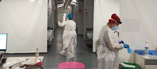 Primeros pacientes en el hospital de campaña de Castelló, que da cobertura al de Vinaròs, entre otros