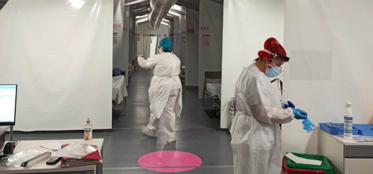 Primeros pacientes en el hospital de campaña de Castelló, que da cobertura al de Vinaròs, entre otros