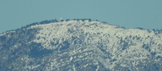 Fotos: El Turmell encara enblanquinat, vist des de Vinaròs