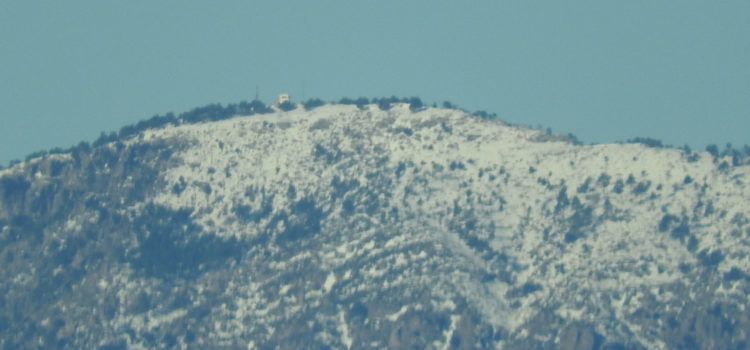 Fotos: El Turmell encara enblanquinat, vist des de Vinaròs