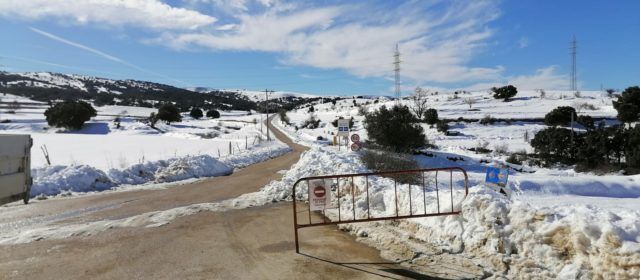 Morella limita la circulació pels camins rurals i facilitar els treballs de neteja de la neu