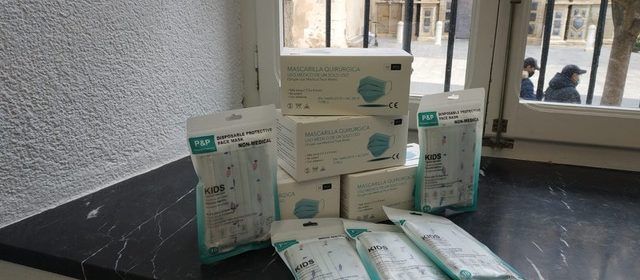 Mascaretes i material de protecció per als centres educatius de Vinaròs