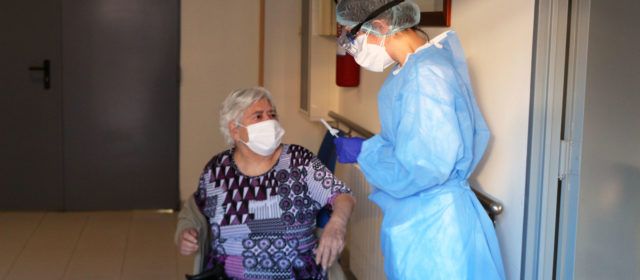La Comunitat Valenciana administra ya la segunda dosis de la vacuna contra el coronavirus