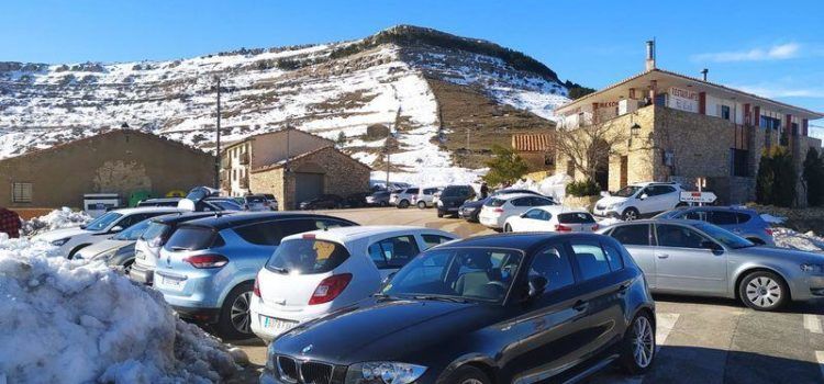La nieve volvió a atraer gente al interior, a pesar de las recomendaciones de las autoridades