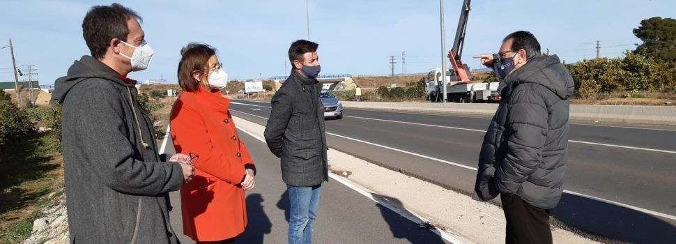 Benicarló millora la il·luminació de la carretera del Polígon El Collet
