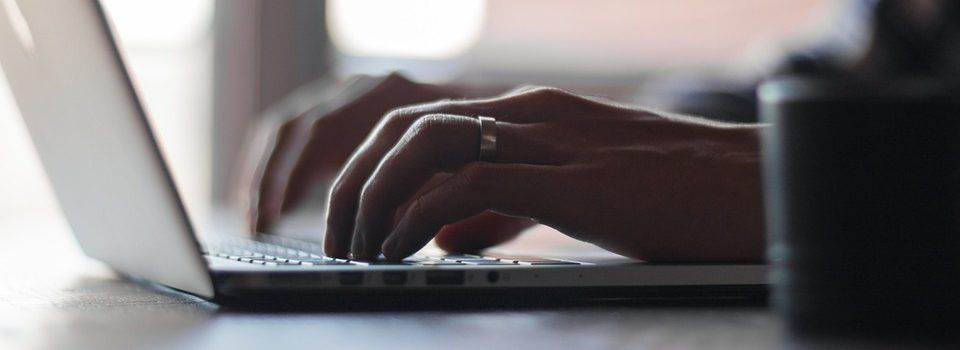 Alcanar ha impulsat formació telemàtica per a les famílies dels centres educatius