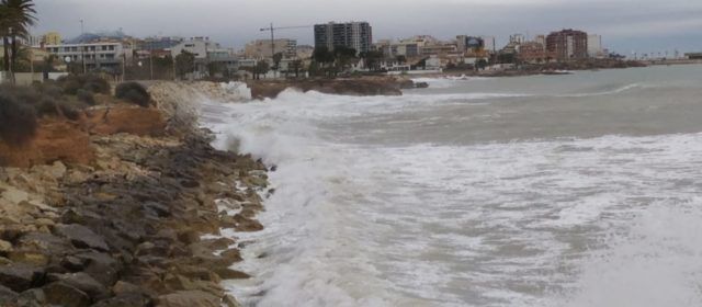 Vídeos i fotos: Temporal a la costa sud de Vinaròs