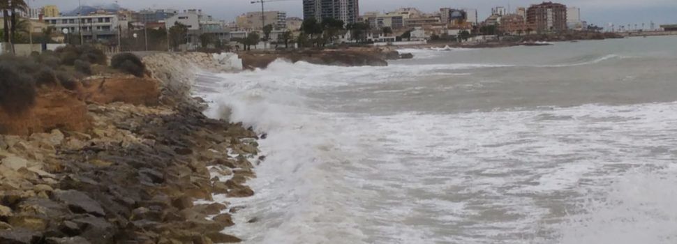 Vídeos i fotos: Temporal a la costa sud de Vinaròs