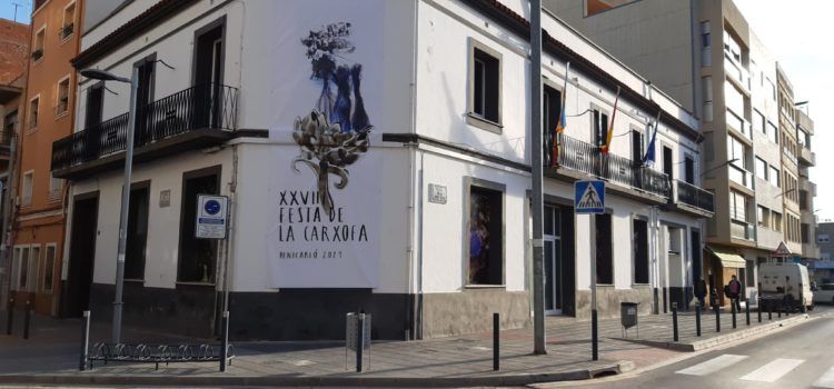 Turisme ambienta Benicarló amb imatges commemoratives de la Festa de la Carxofa