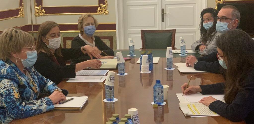 Sanitat traslada a Igualtat que 30.000 personas en residencias de mayores y diversidad funcional han sido vacunadas contra la Covid-19
