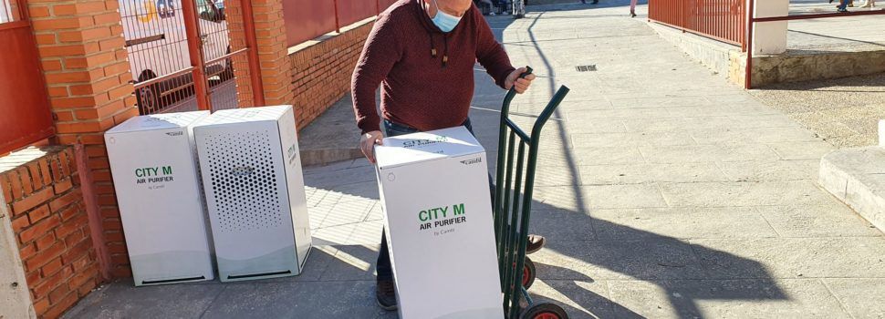El Consell aprueba el suministro de urgencia de 8.000 purificadores de aire para los centros educativos valencianos