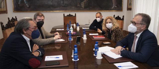 La Diputació trasllada a Ashotur la intenció d’activar amb els romanents un nou fons d’ajudes de 5 milions d’euros per a autònoms i microempreses