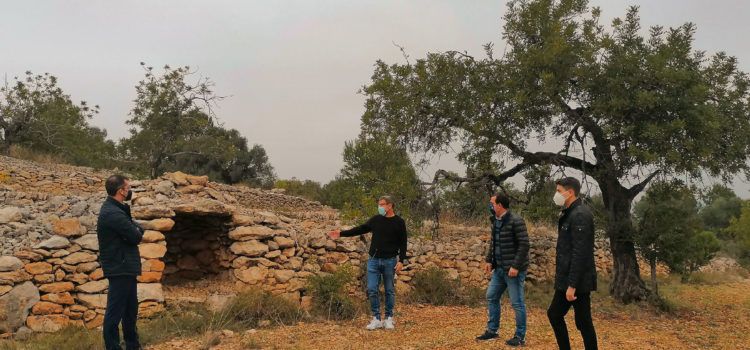 Peníscola elabora un catàleg dels béns de pedra en sec en el seu terme municipal
