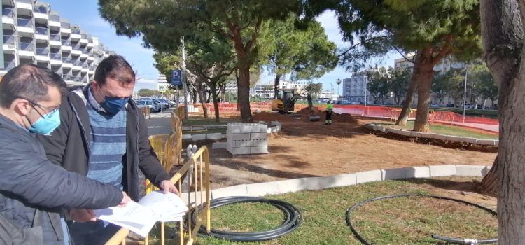 Peníscola inicia la millora de la zona de descans i esbarjo enfront de l’Edifici Sociocultural