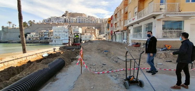 Avancen les obres de reurbanització de l’avinguda de la Mar a Peníscola