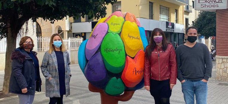 Benicarló estrena la segona carxofa artística