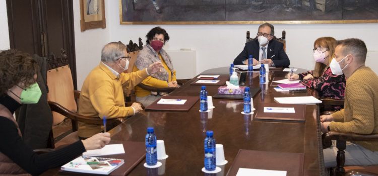 La Diputació aportarà a Cáritas 200.000 euros per a donar cobertura a les necessitats bàsiques de persones en situació de sense llar