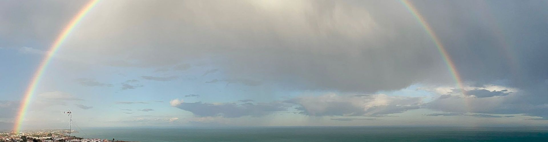 Fotos: L’arc de Sant Martí, en un dilluns de febrer