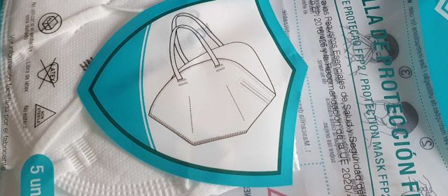 Educació inicia el repartiment de més de 7 milions de mascaretes FFP2 destinades al professorat